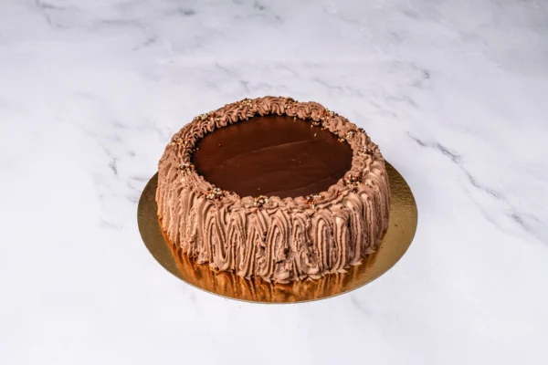 Chokoladeflødekage
